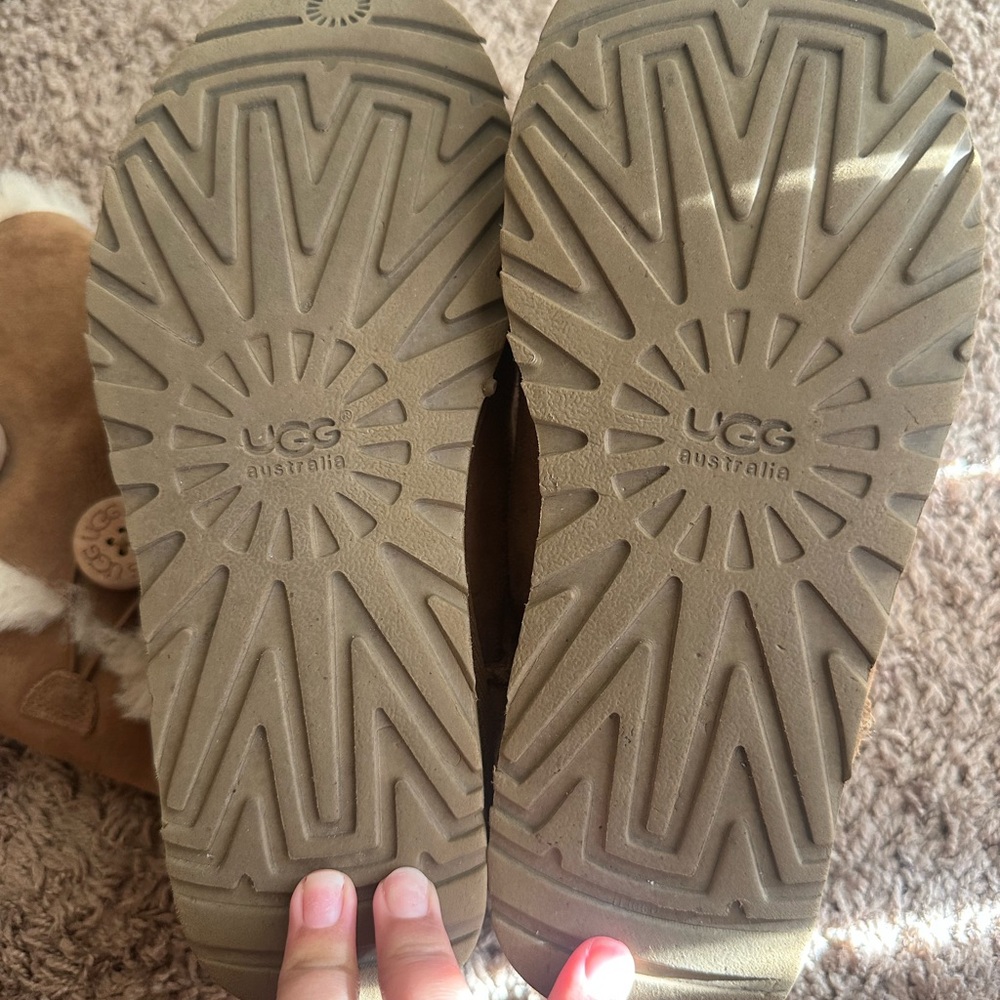 UGG Tan Boots with Button and Fur Trim - Picture 6 of 9